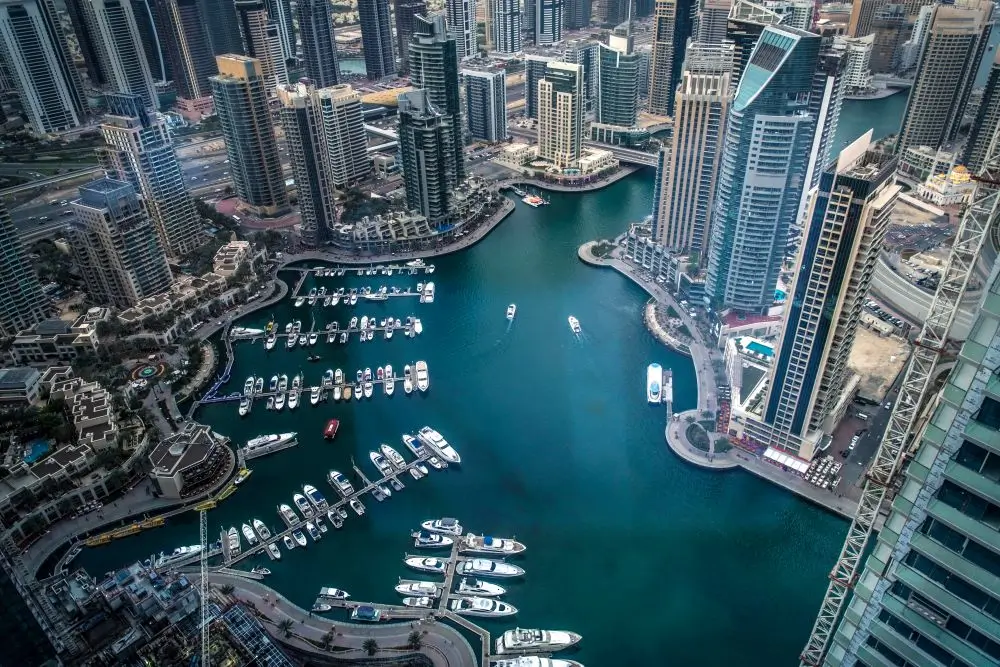 Dubai Marina luxury living apartments- GoGold