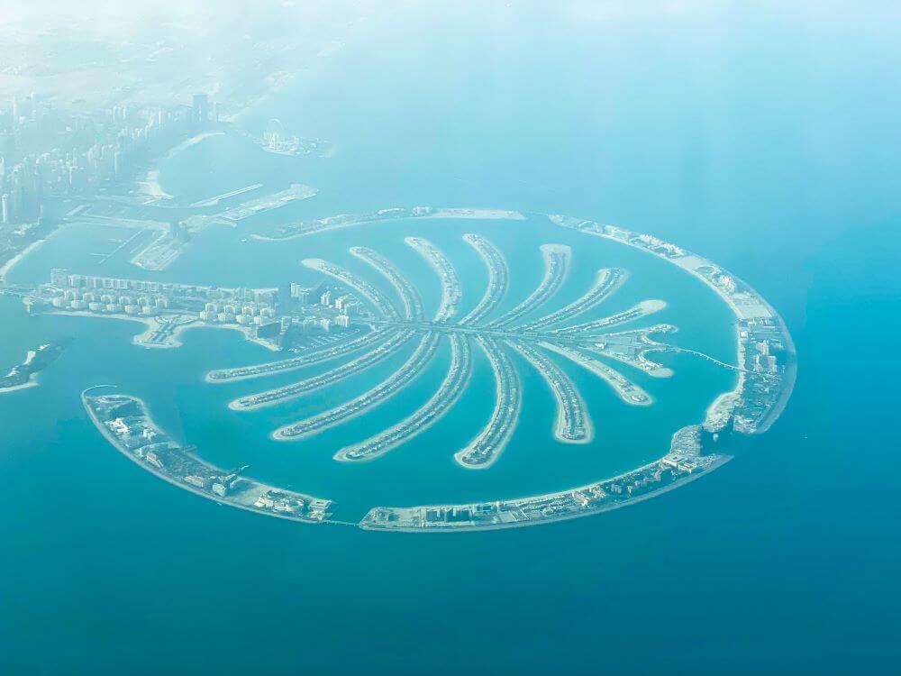 Dubai Palm jumeirah luxury living - GoGold